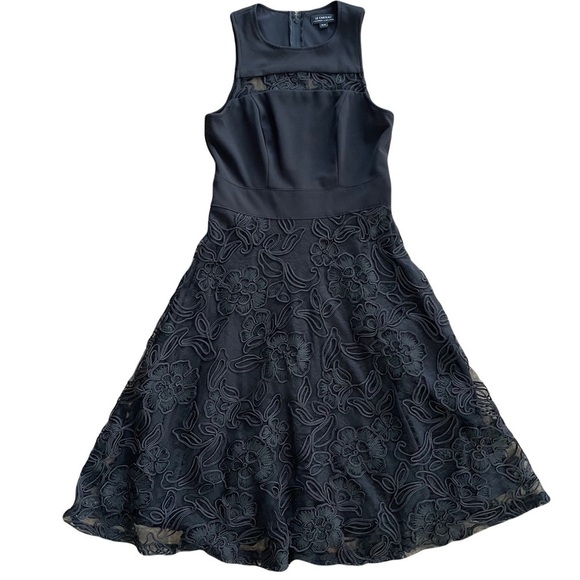 Black Lace Sleeveless Dress - Picture 1 of 8